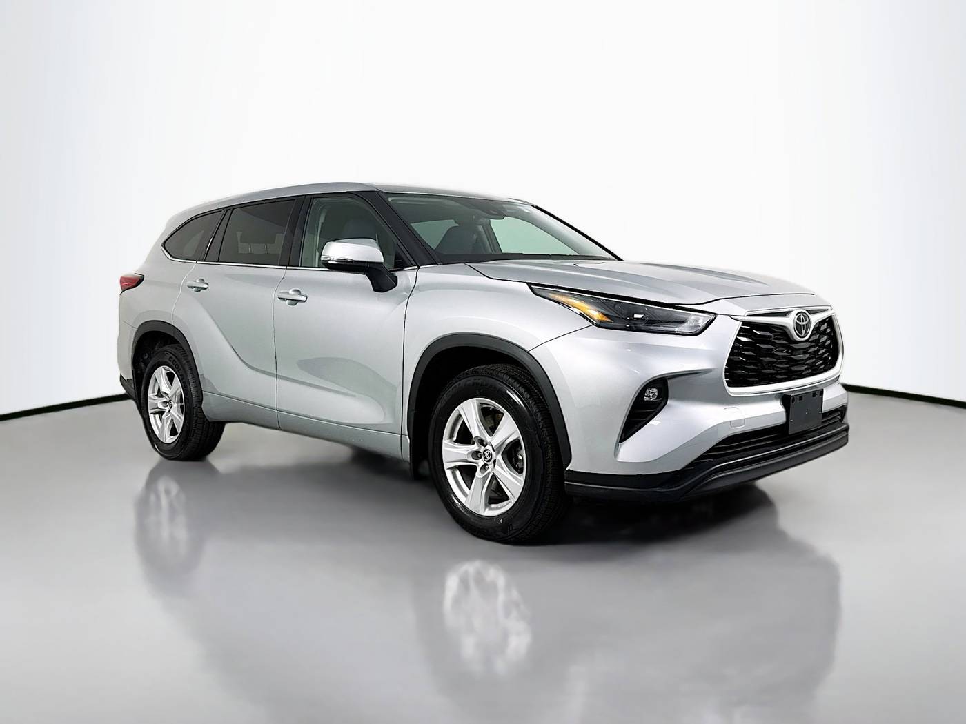 2022 Toyota Highlander LE — SUV — 41,479 mi — Maplewood, MN