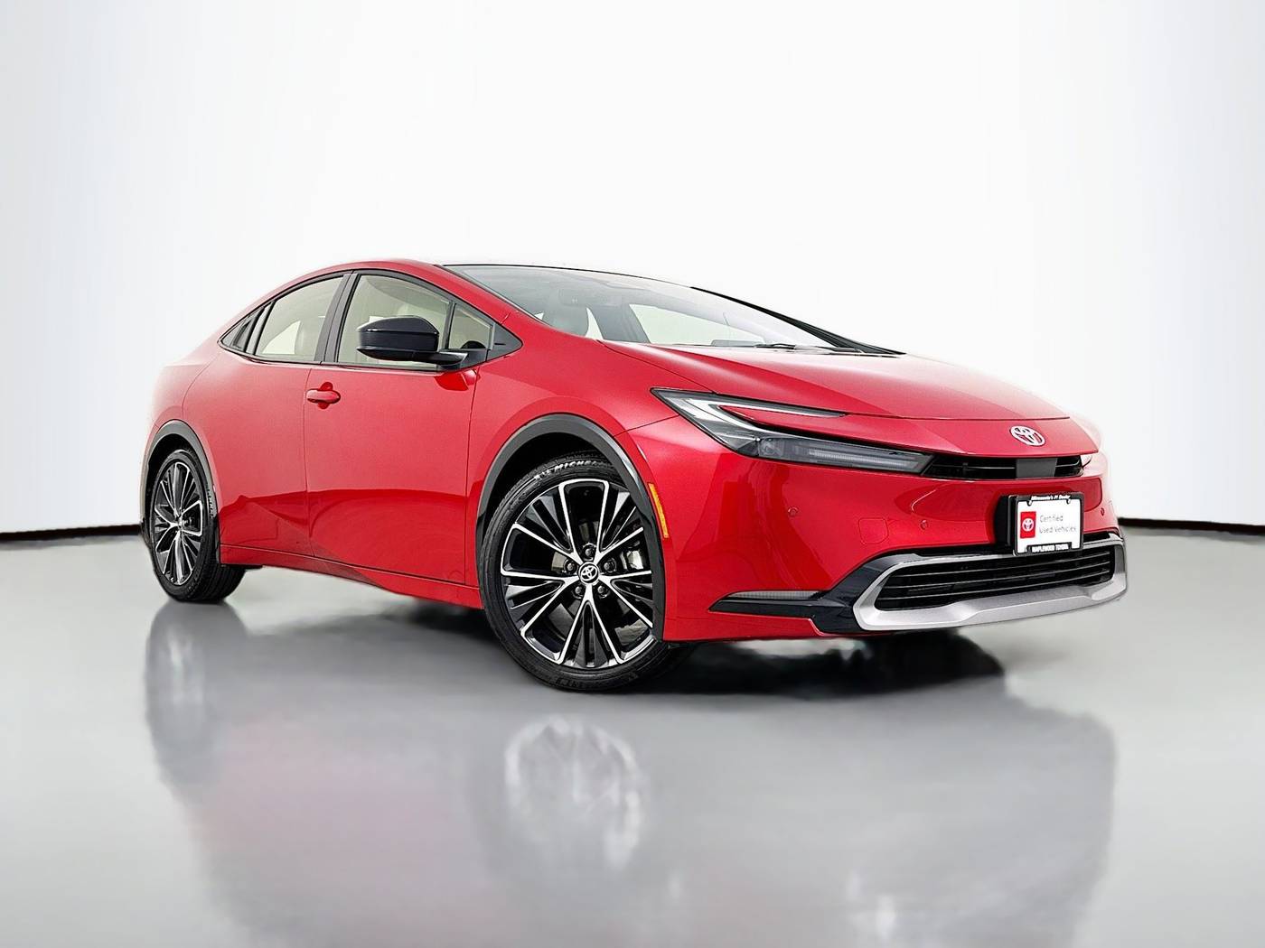 2024 Toyota Prius XLE — Hatchback — 1,611 mi — Maplewood, MN