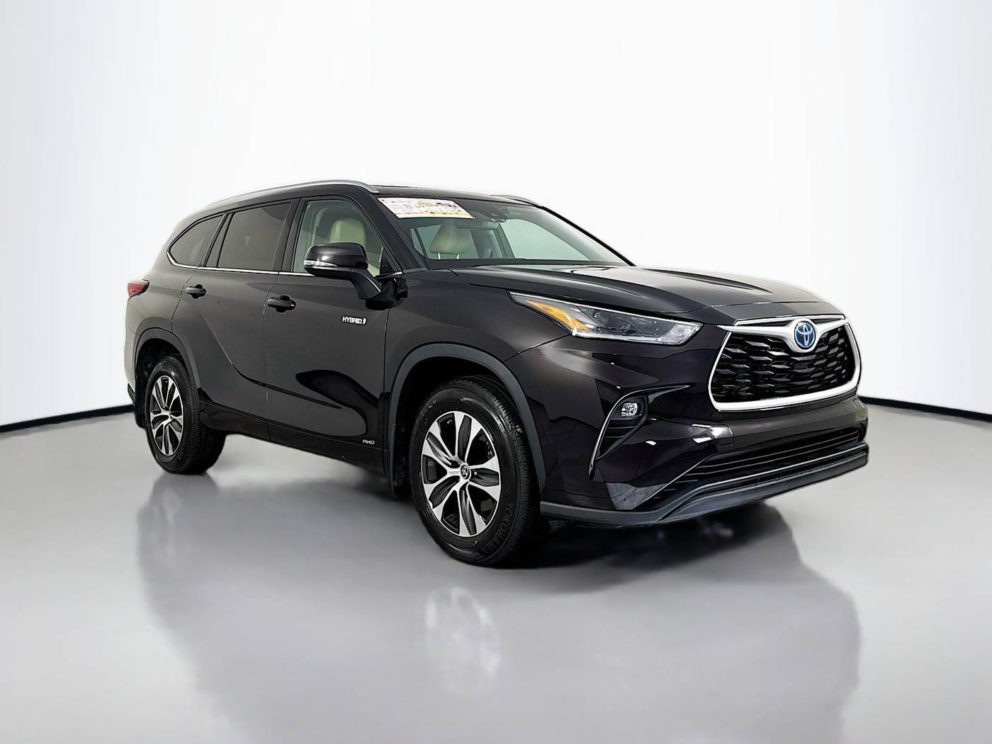 2021 Toyota Highlander Hybrid XLE — SUV — 76,197 mi — Maplewood, MN