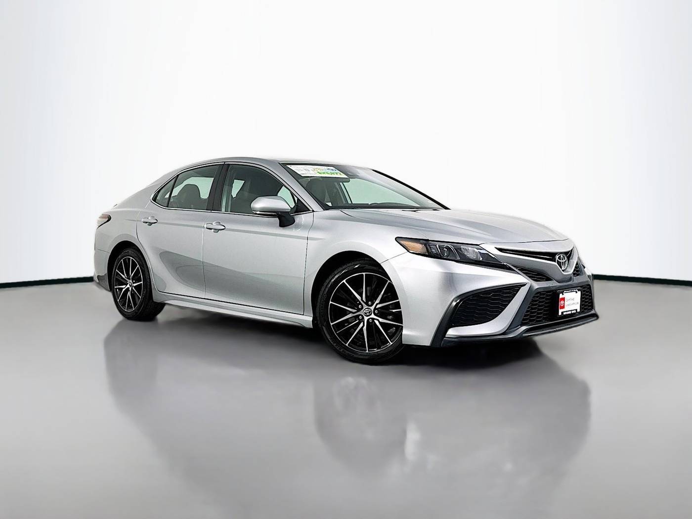 2022 Toyota Camry SE — Sedan — 70,996 mi — Maplewood, MN