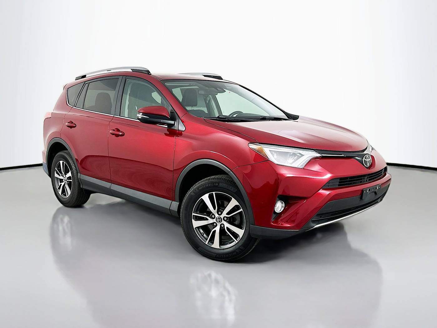 2018 Toyota RAV4 XLE — SUV — 124,111 mi — Maplewood, MN