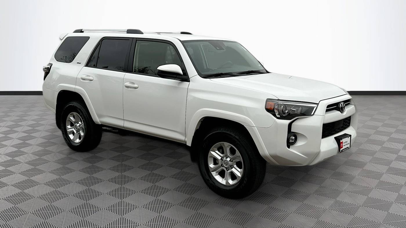 2024 Toyota 4Runner SR5 — SUV — 17,742 mi — Maplewood, MN