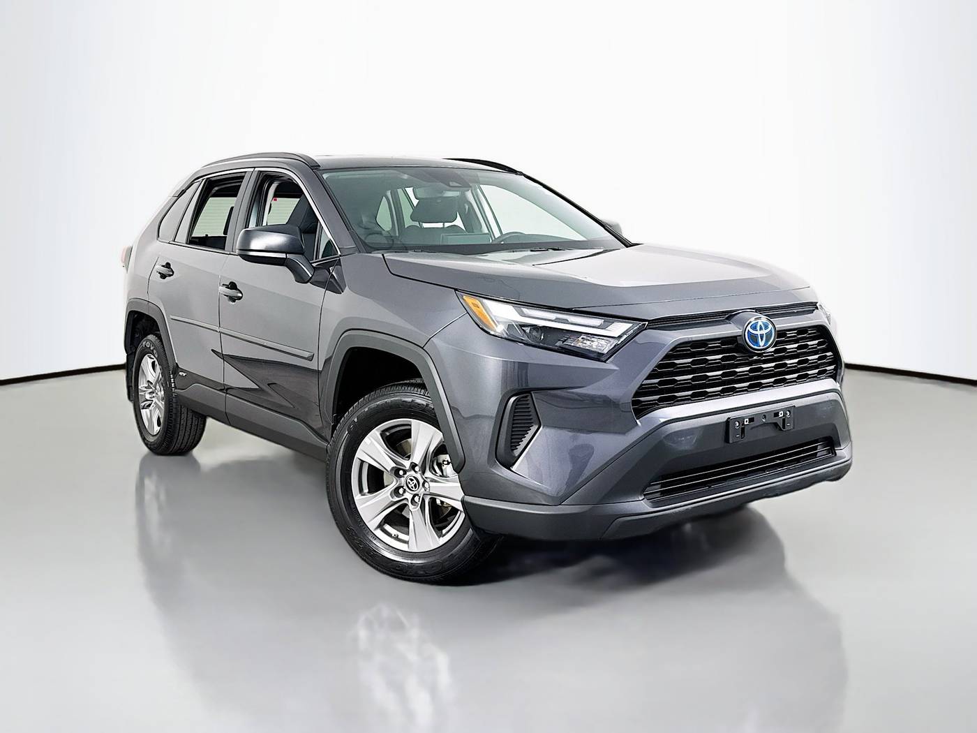 2024 Toyota RAV4 Hybrid LE — SUV — 7,642 mi — Maplewood, MN