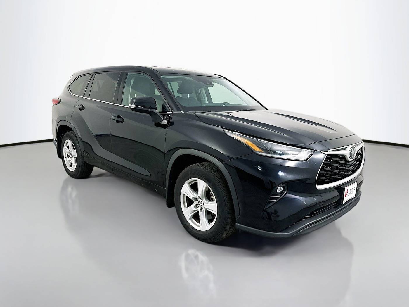 2021 Toyota Highlander LE — SUV — 126,876 mi — Maplewood, MN