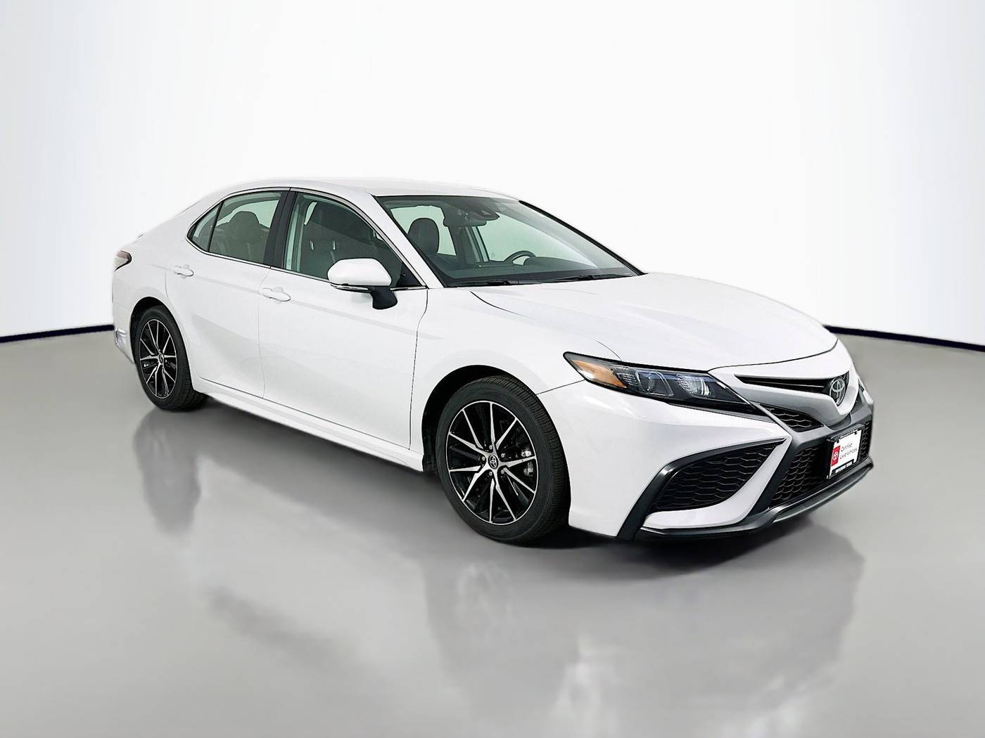2023 Toyota Camry SE — Sedan — 49,148 mi — Maplewood, MN