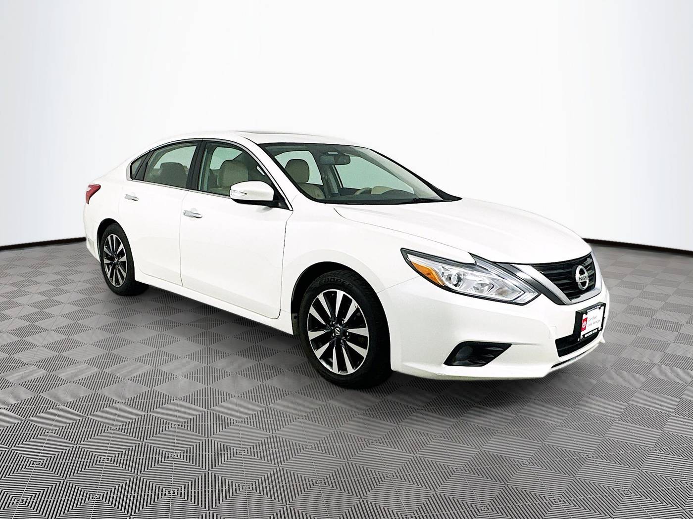 2017 Nissan Altima 2.5 SL — Sedan — 131,601 mi — Maplewood, MN