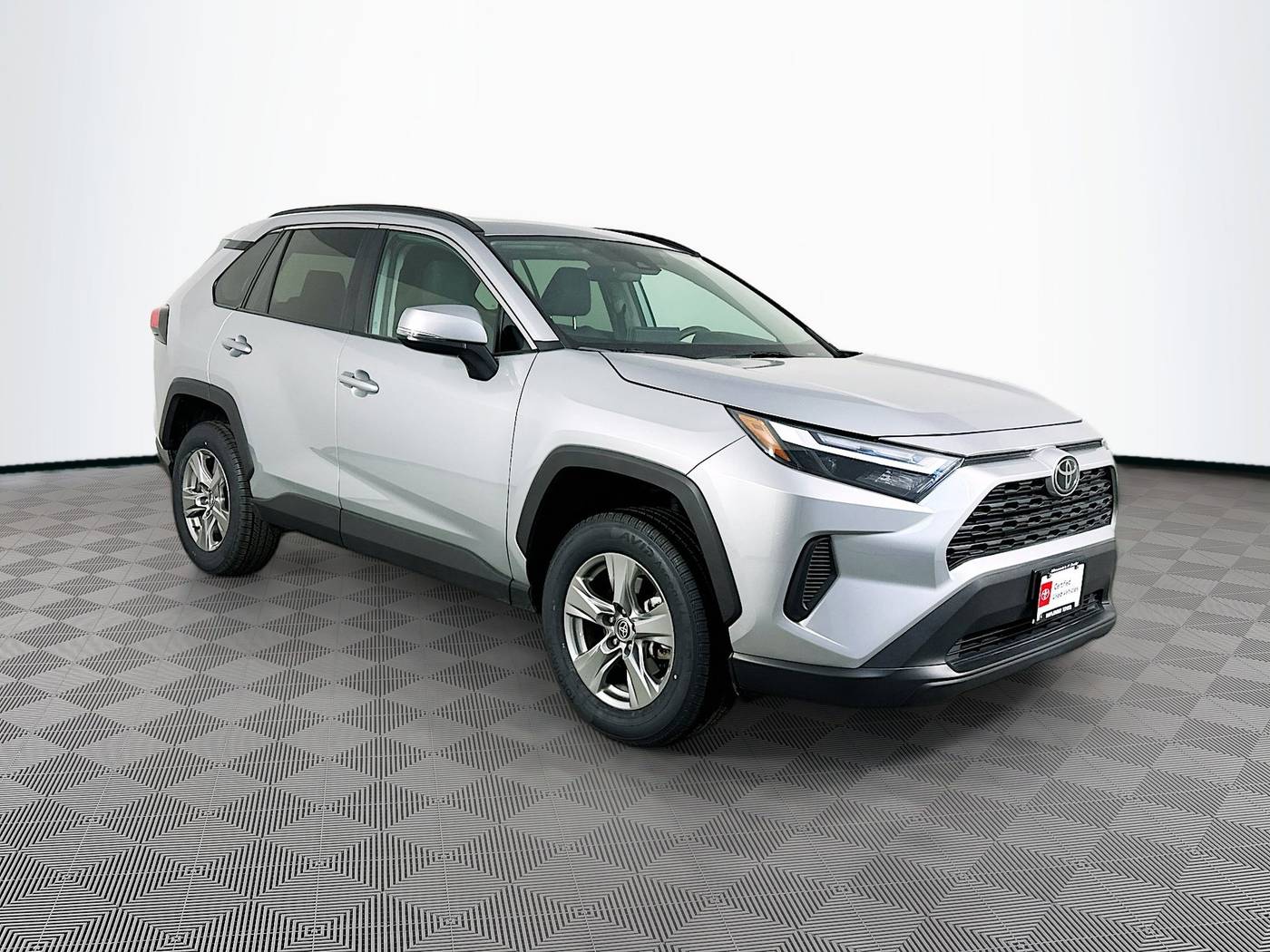 2024 Toyota RAV4 XLE — SUV — 32,176 mi — Maplewood, MN