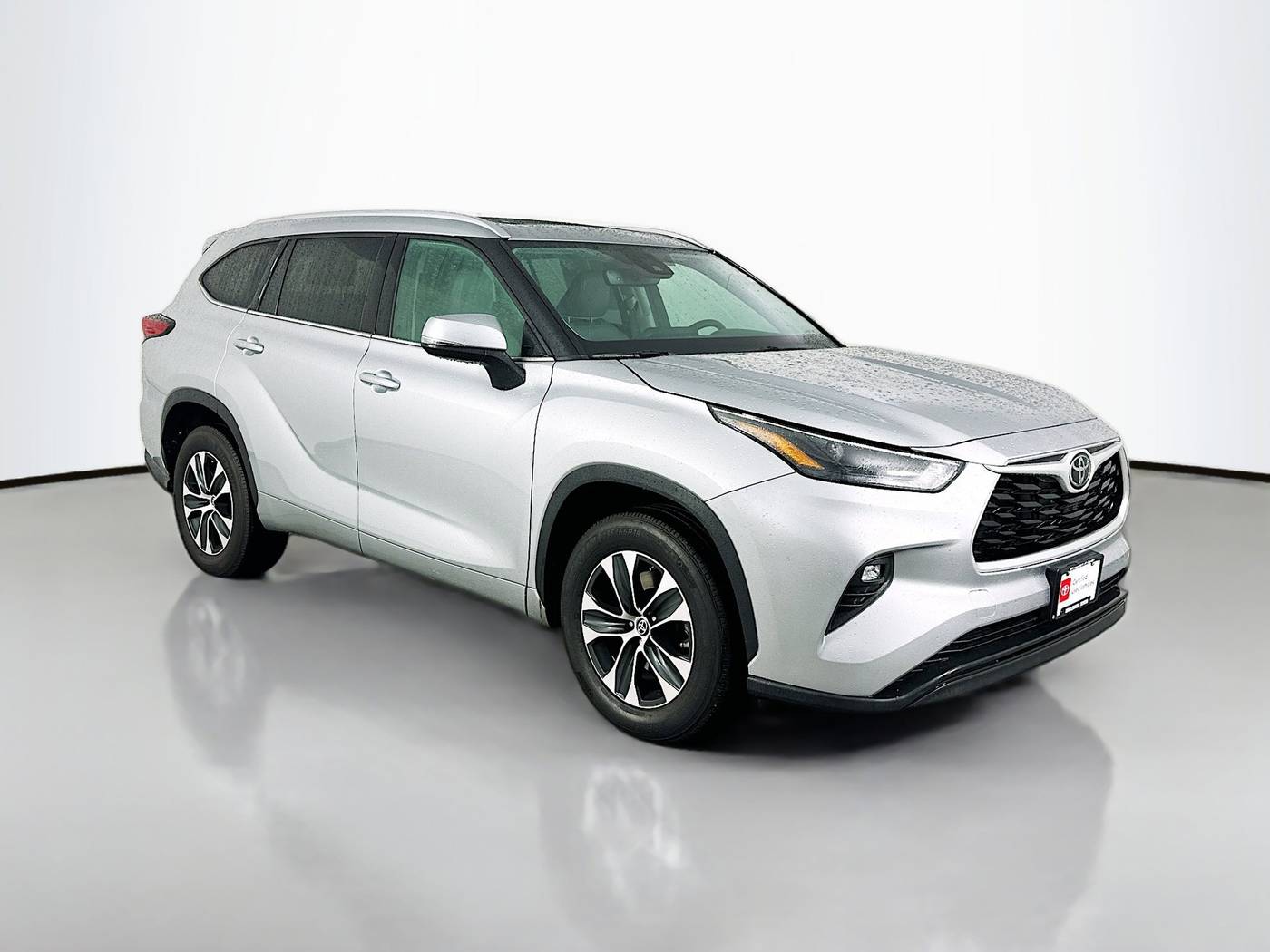 2022 Toyota Highlander XLE — SUV — 27,162 mi — Maplewood, MN