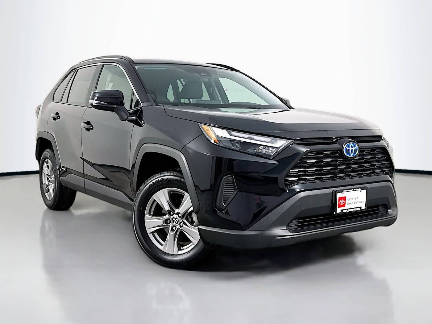 2022 Toyota RAV4 Hybrid XLE — SUV — 28,241 mi — Maplewood, MN