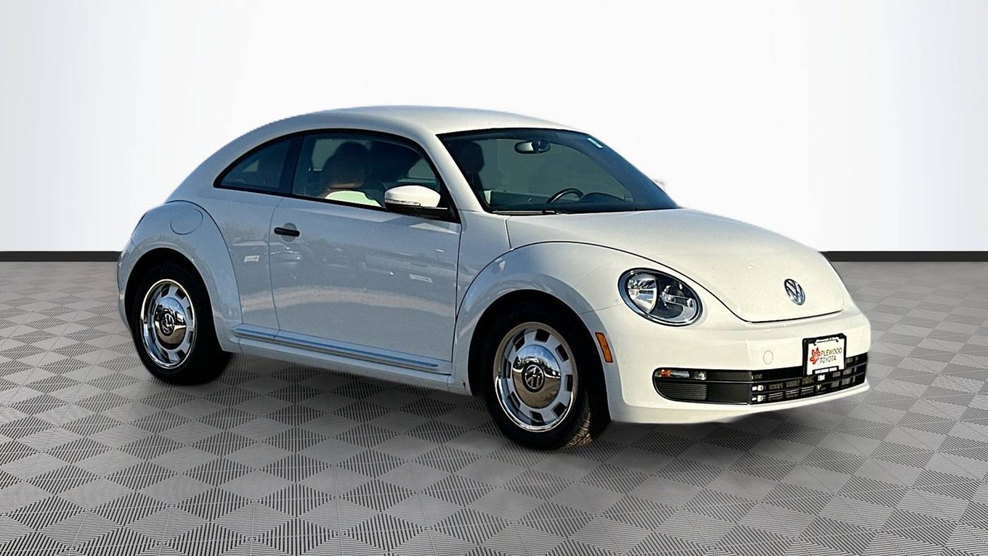 2016 Volkswagen Beetle 1.8T Classic — Hatchback — 47,200 mi — Maplewood, MN