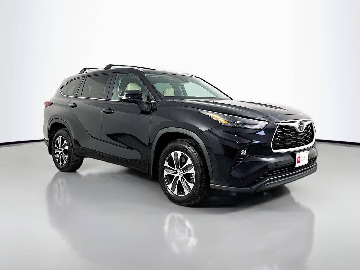 2024 Toyota Highlander XLE — SUV — 17,764 mi — Maplewood, MN