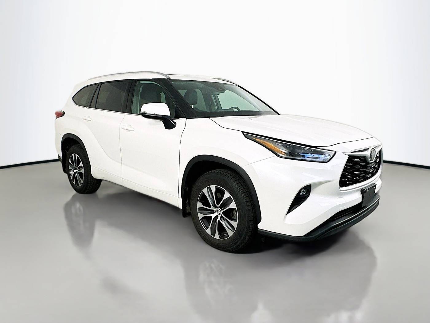 2021 Toyota Highlander XLE — SUV — 49,787 mi — Maplewood, MN