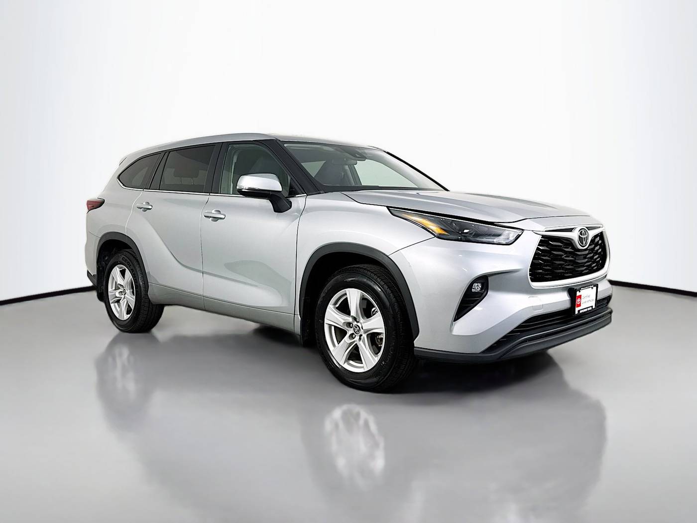 2024 Toyota Highlander LE — SUV — 48,081 mi — Maplewood, MN