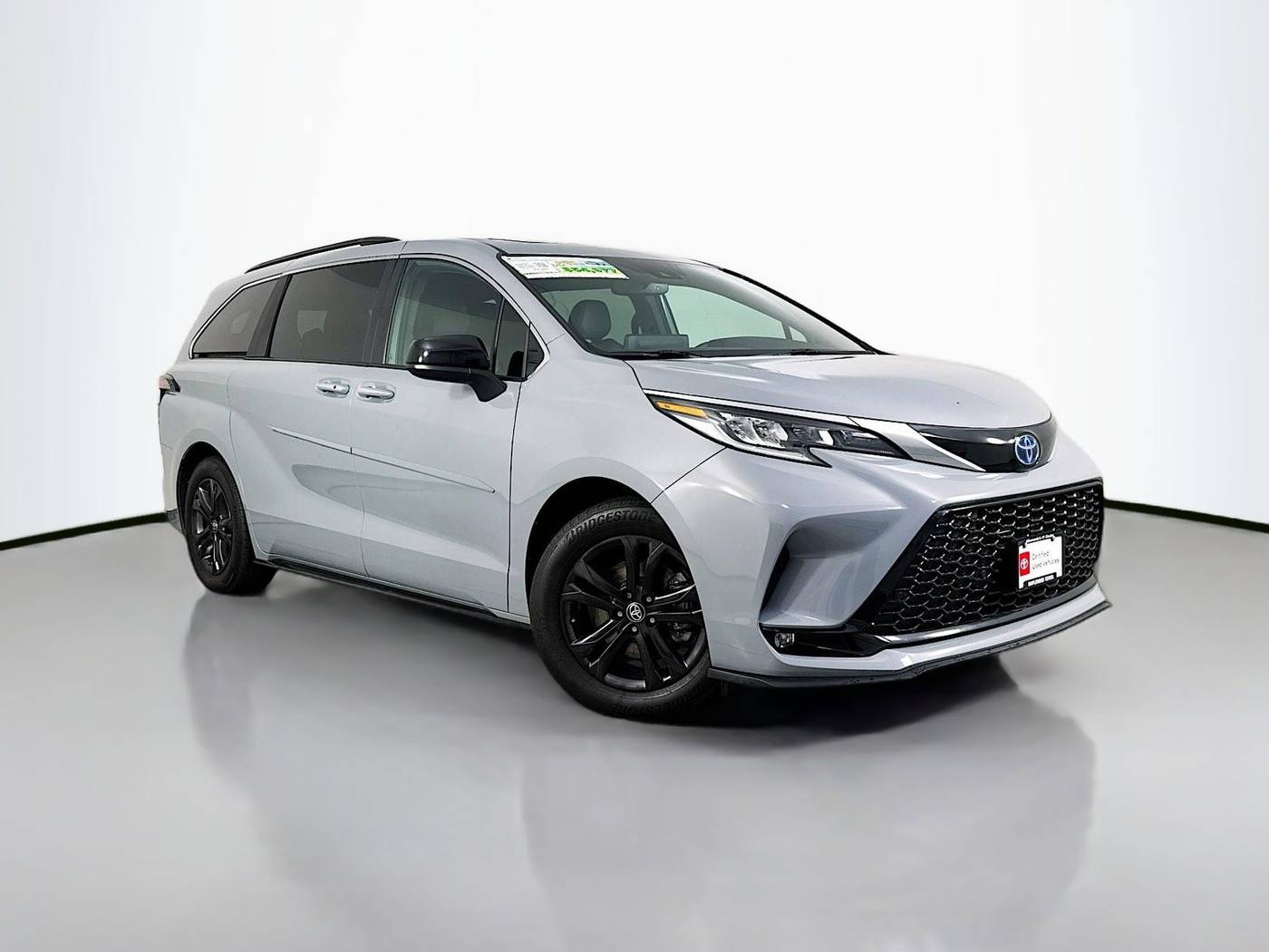 2024 Toyota Sienna XSE — Minivan — 22,291 mi — Maplewood, MN