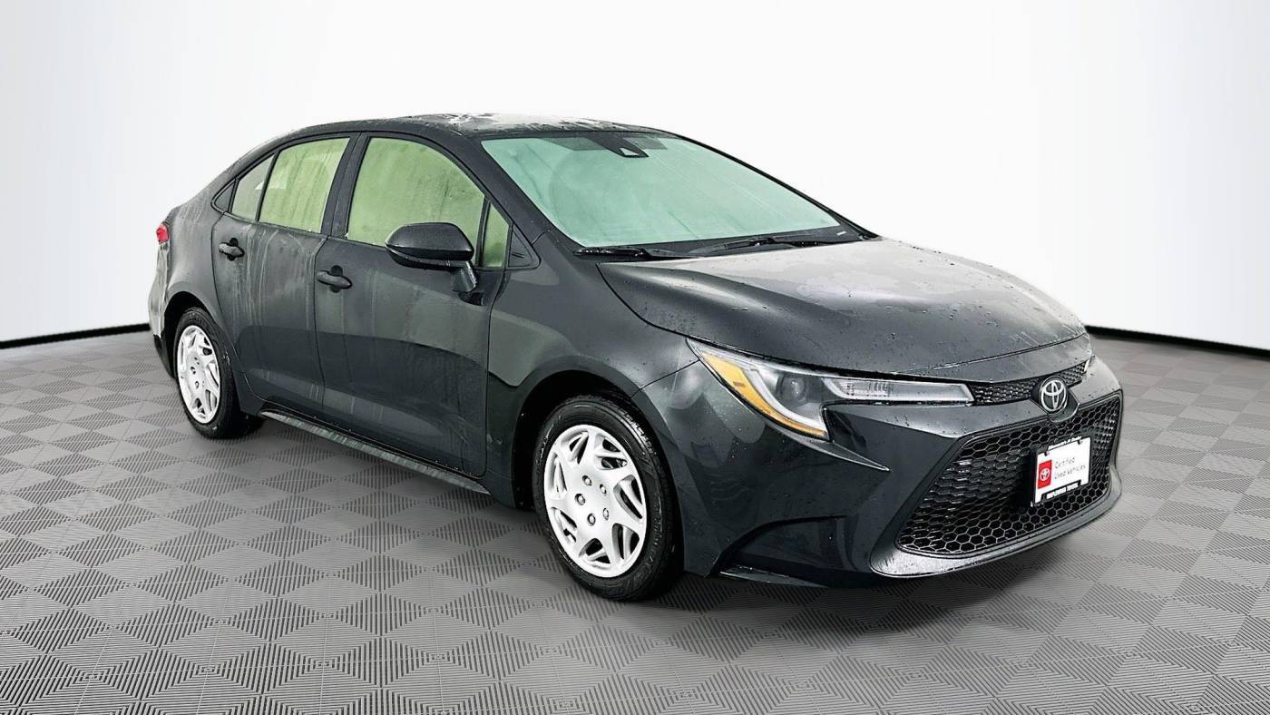 2020 Toyota Corolla LE — Sedan — 69,817 mi — Maplewood, MN