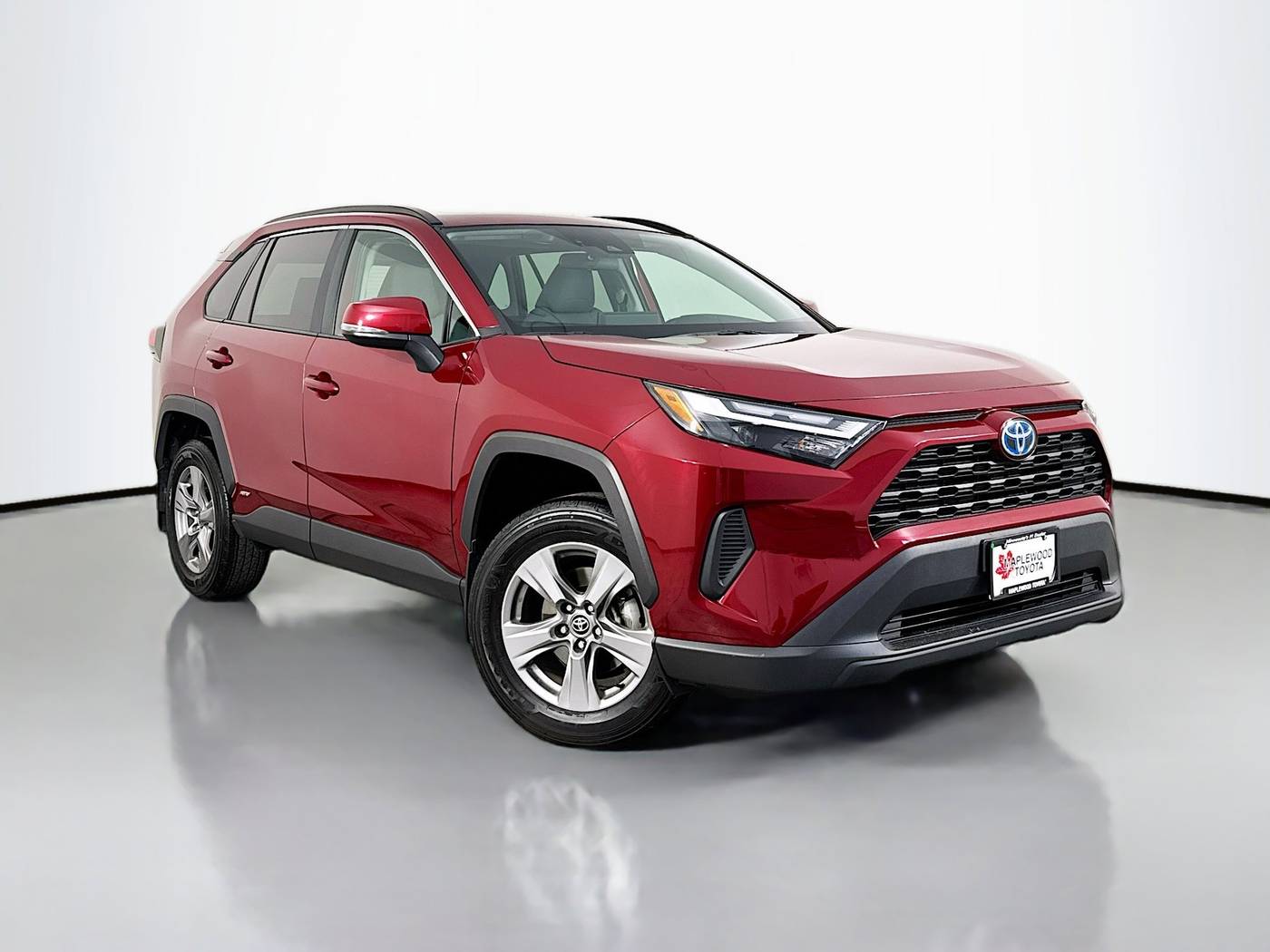 2022 Toyota RAV4 Hybrid XLE — SUV — 27,273 mi — Maplewood, MN