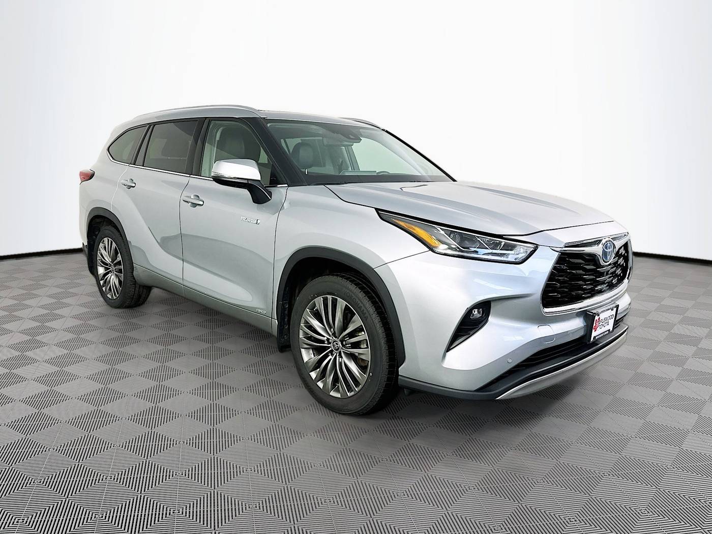 2021 Toyota Highlander Hybrid Platinum — SUV — 21,172 mi — Maplewood, MN