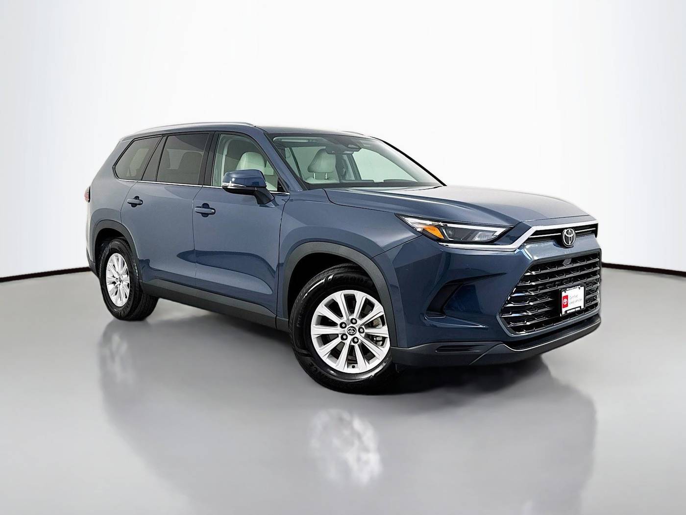 2025 Toyota Grand Highlander XLE — SUV — 17,738 mi — Maplewood, MN