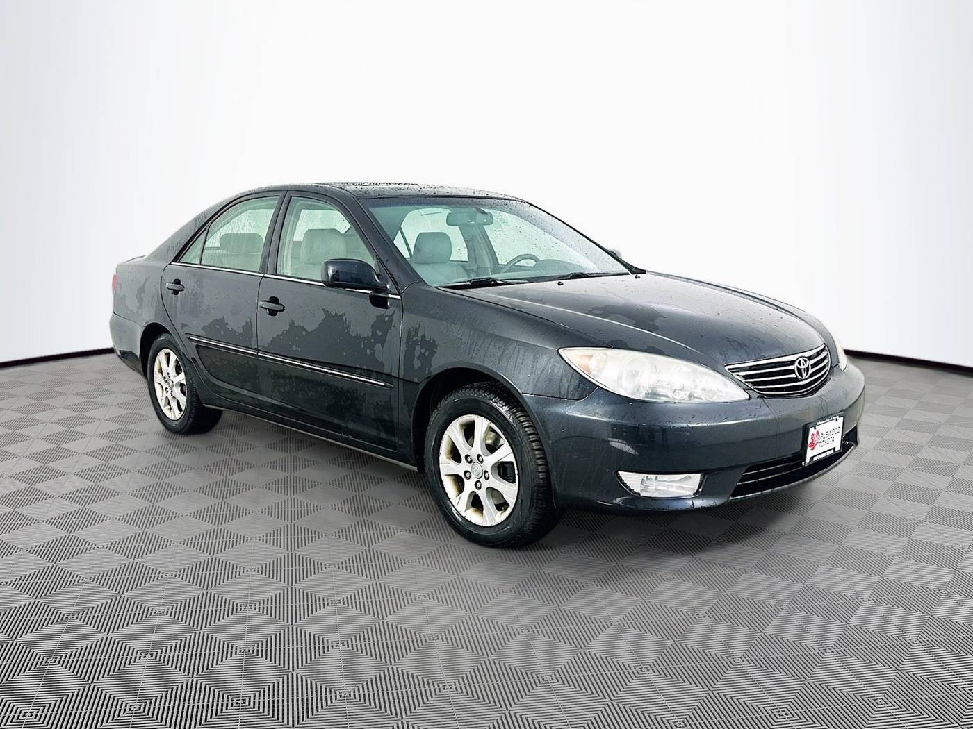 2006 Toyota Camry XLE V6 — Sedan — 192,958 mi — Maplewood, MN
