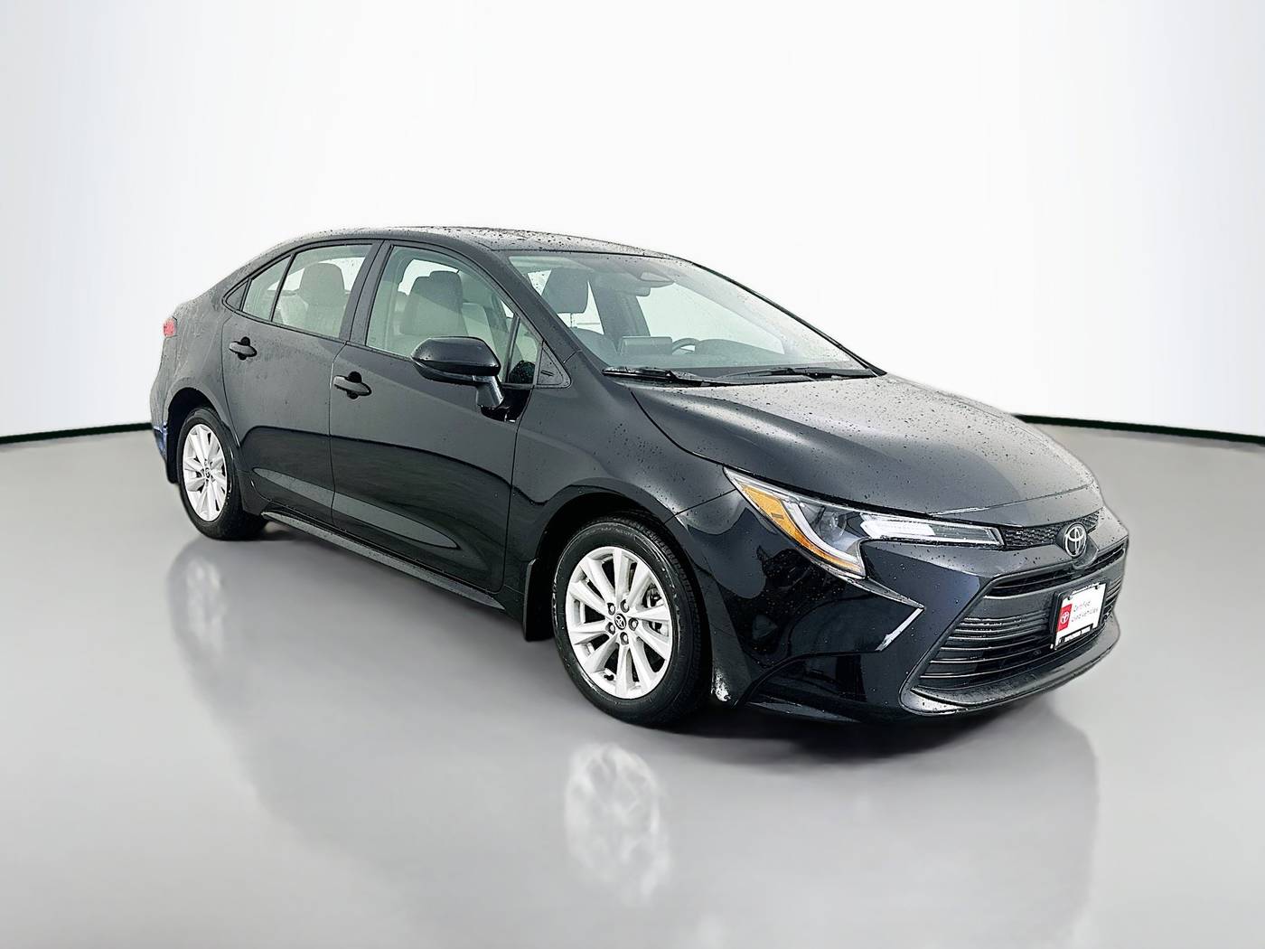 2025 Toyota Corolla LE — Sedan — 2,911 mi — Maplewood, MN