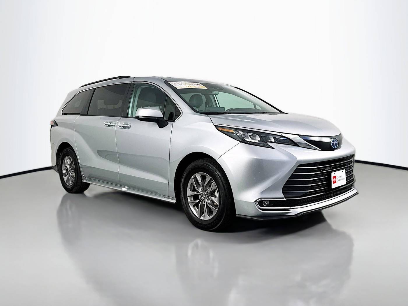 2024 Toyota Sienna XLE — Minivan — 62,849 mi — Maplewood, MN
