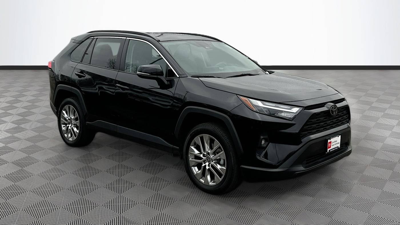 2024 Toyota RAV4 XLE Premium — SUV — 29,841 mi — Maplewood, MN