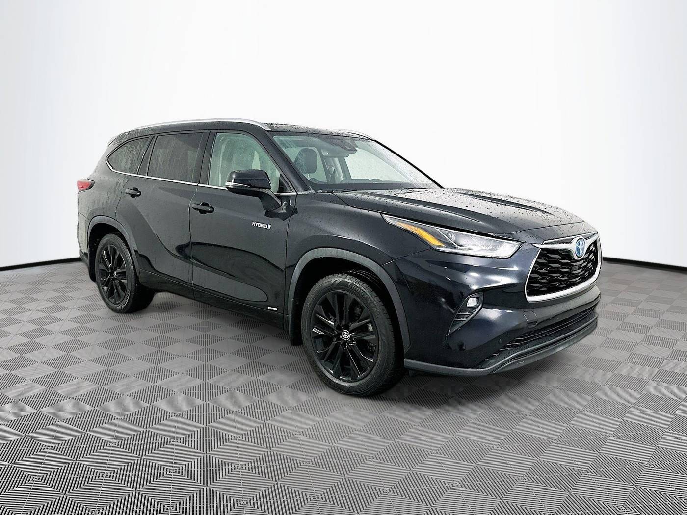 2021 Toyota Highlander Hybrid Limited — SUV — 24,832 mi — Maplewood, MN