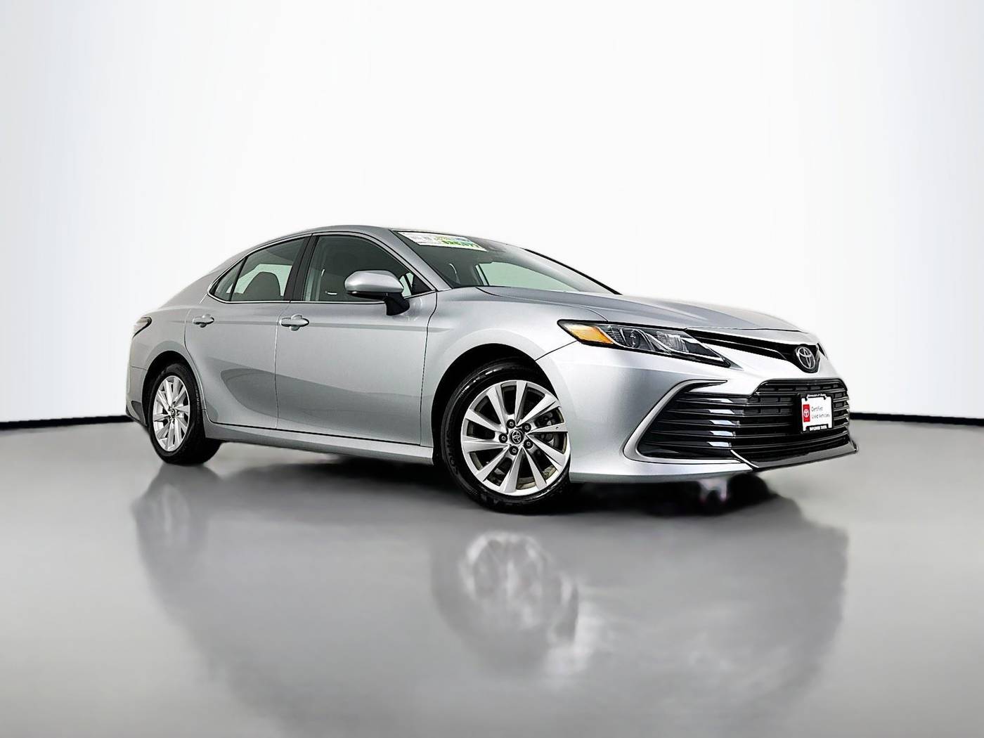 2024 Toyota Camry LE — Sedan — 32,289 mi — Maplewood, MN