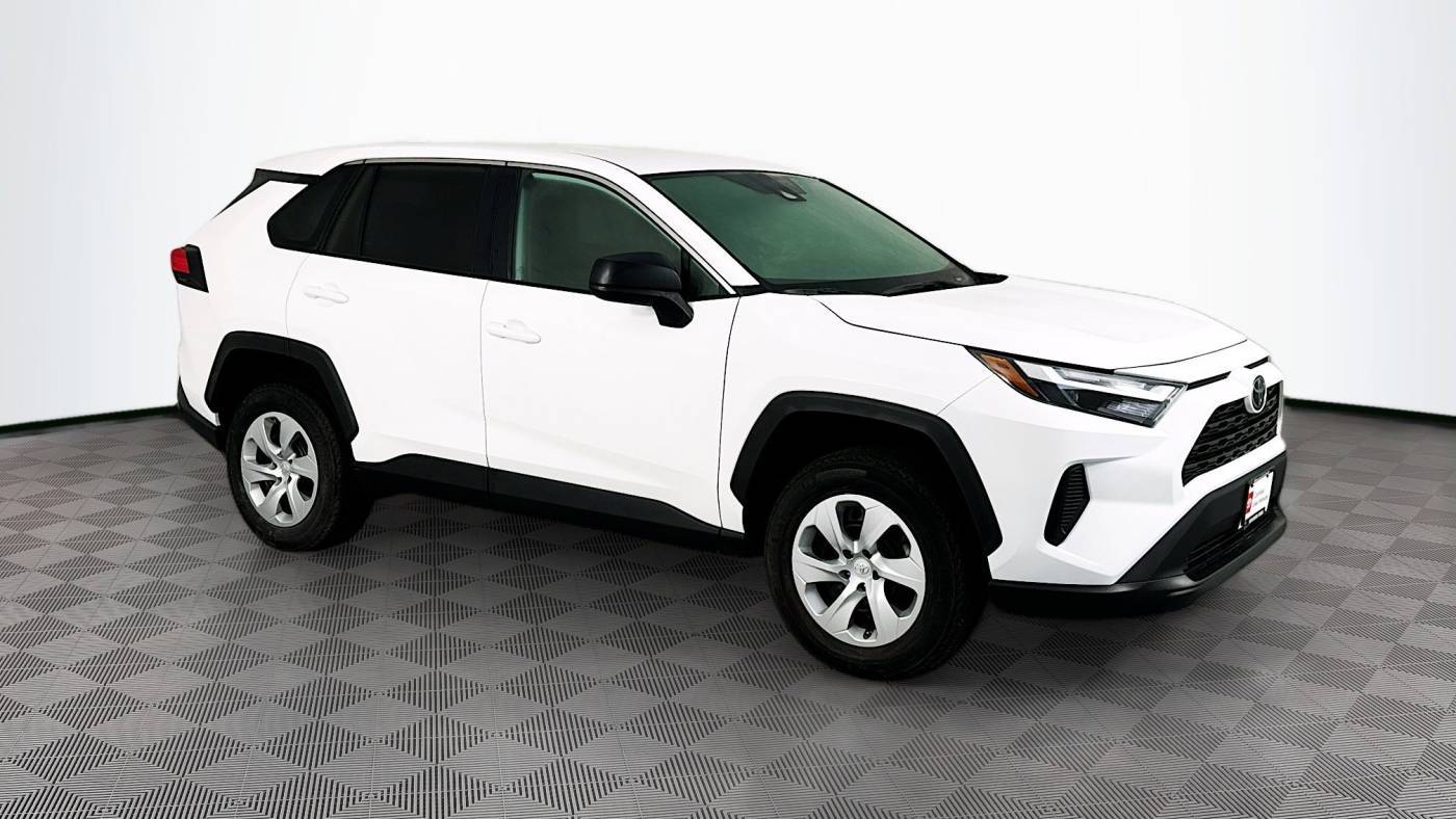2024 Toyota RAV4 LE — SUV — 16,663 mi — Maplewood, MN