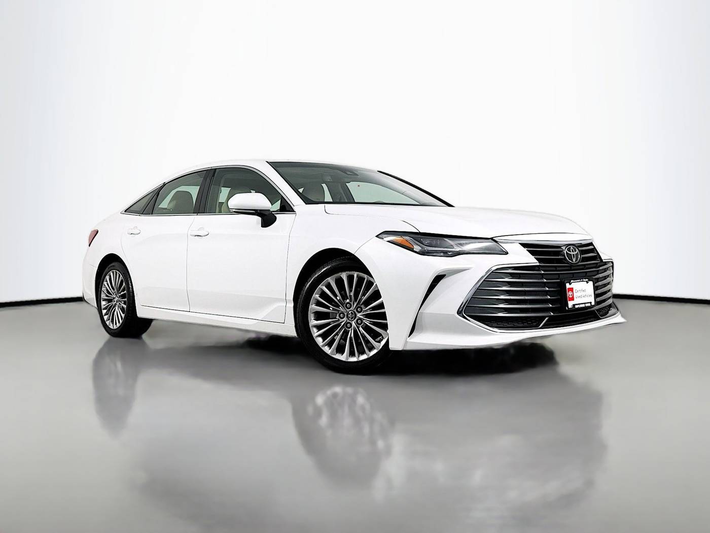 2019 Toyota Avalon Limited — Sedan — 77,199 mi — Maplewood, MN