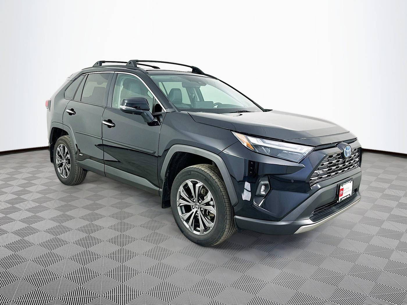 2023 Toyota RAV4 Hybrid Limited — SUV — 21,561 mi — Maplewood, MN