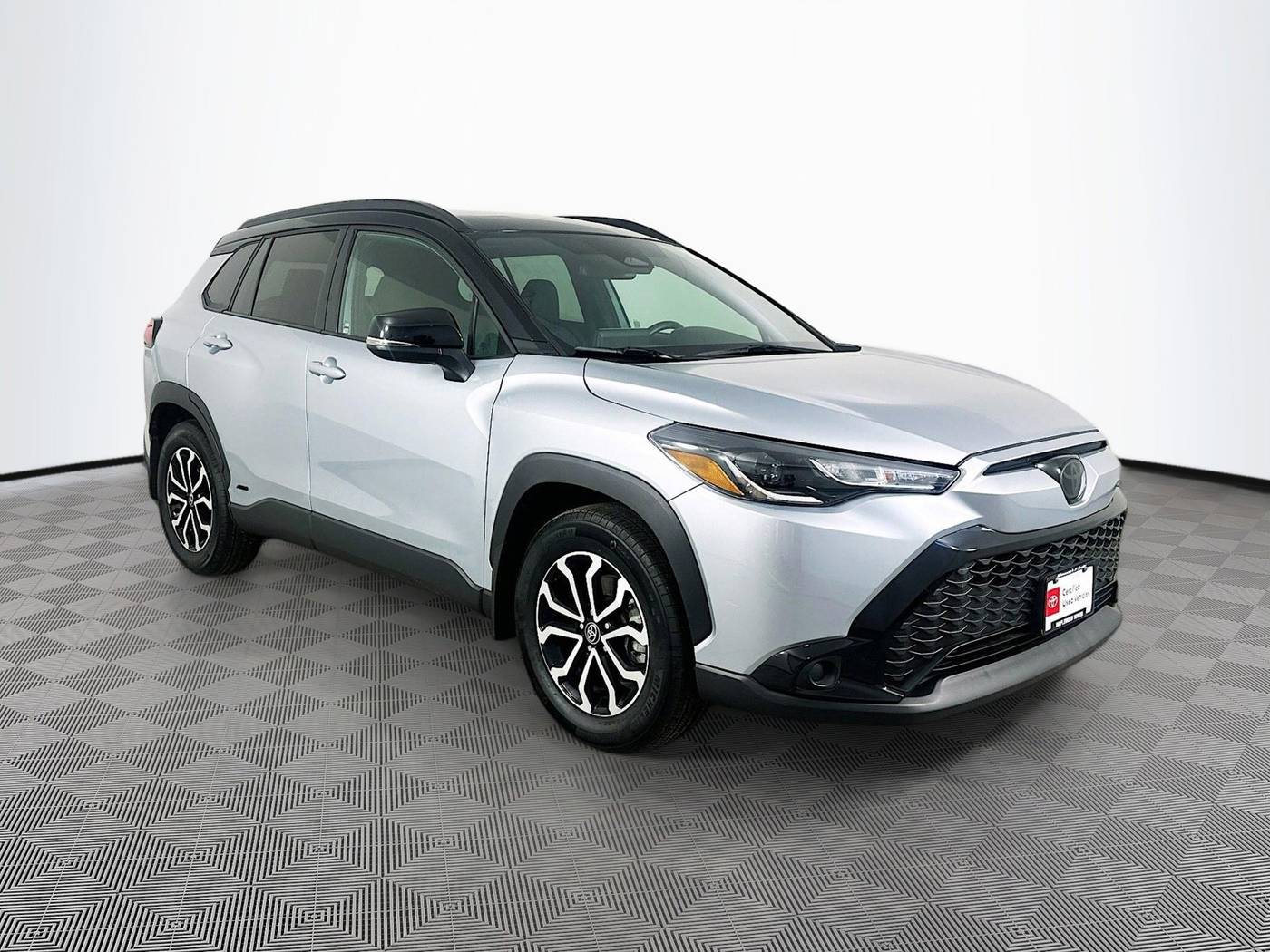 2023 Toyota Corolla Cross Hybrid SE — SUV — 6,953 mi — Maplewood, MN