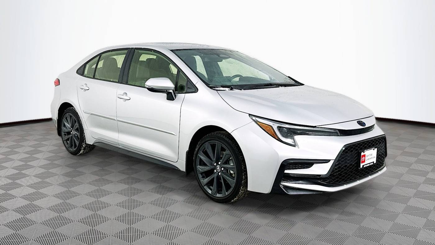 2024 Toyota Corolla Hybrid SE — Sedan — 19,324 mi — Maplewood, MN