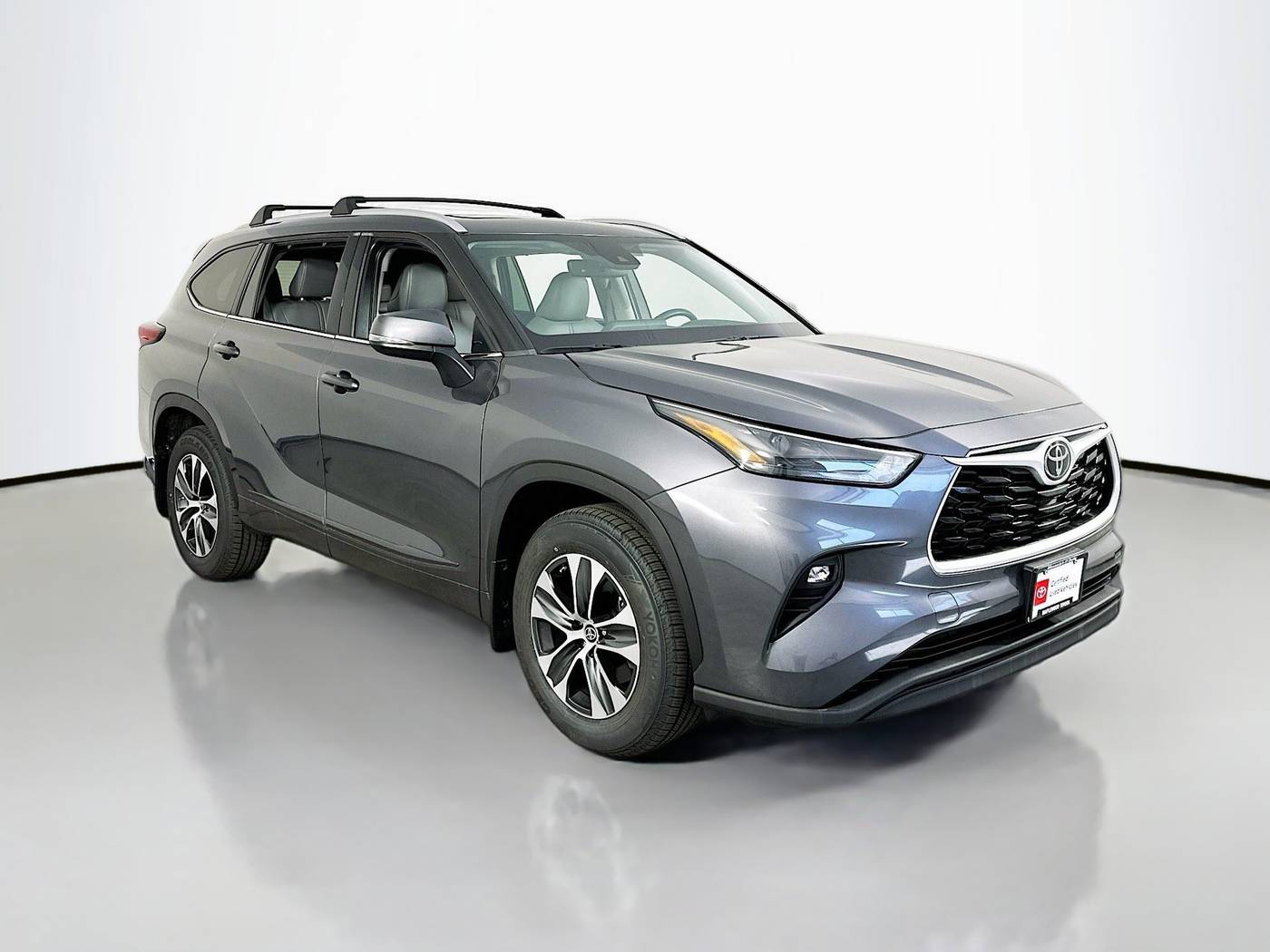 2022 Toyota Highlander XLE — SUV — 35,428 mi — Maplewood, MN