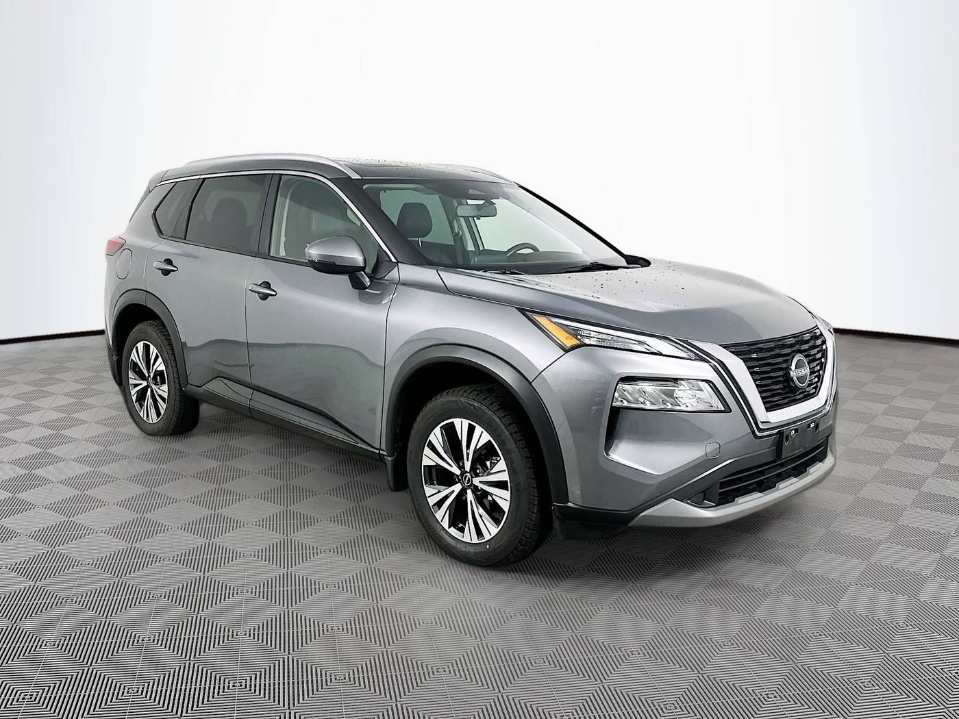2022 Nissan Rogue SV — SUV — 38,541 mi — Maplewood, MN