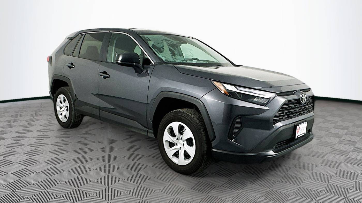2024 Toyota RAV4 LE — SUV — 22,895 mi — Maplewood, MN