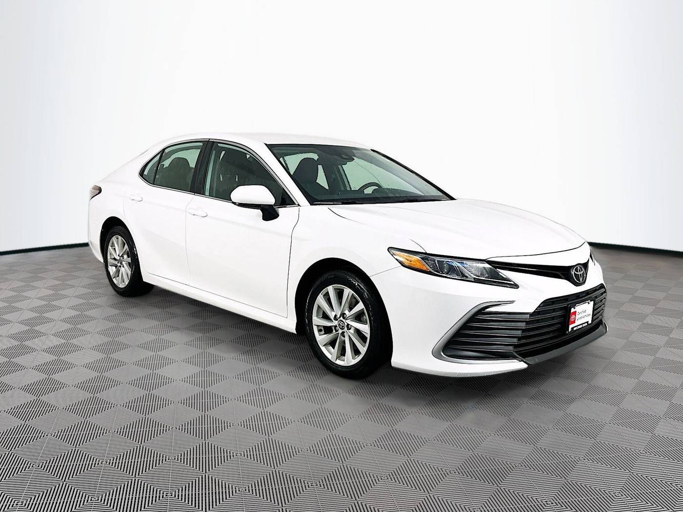 2022 Toyota Camry LE — Sedan — 59,811 mi — Maplewood, MN