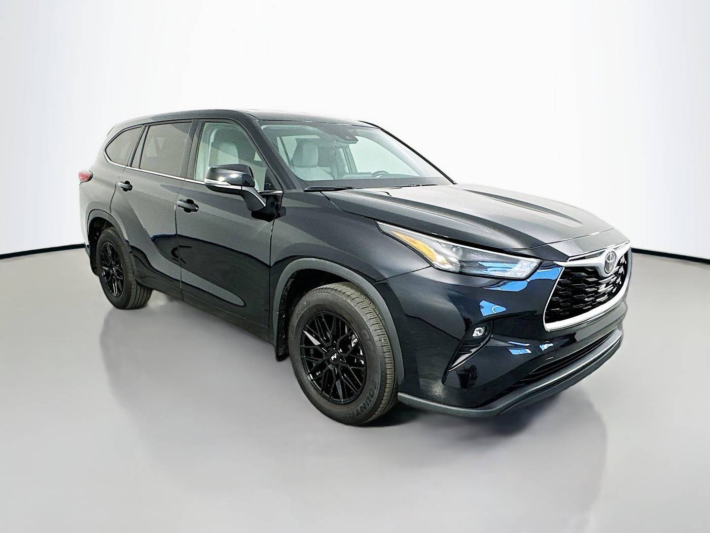 2022 Toyota Highlander LE — SUV — 45,540 mi — Maplewood, MN