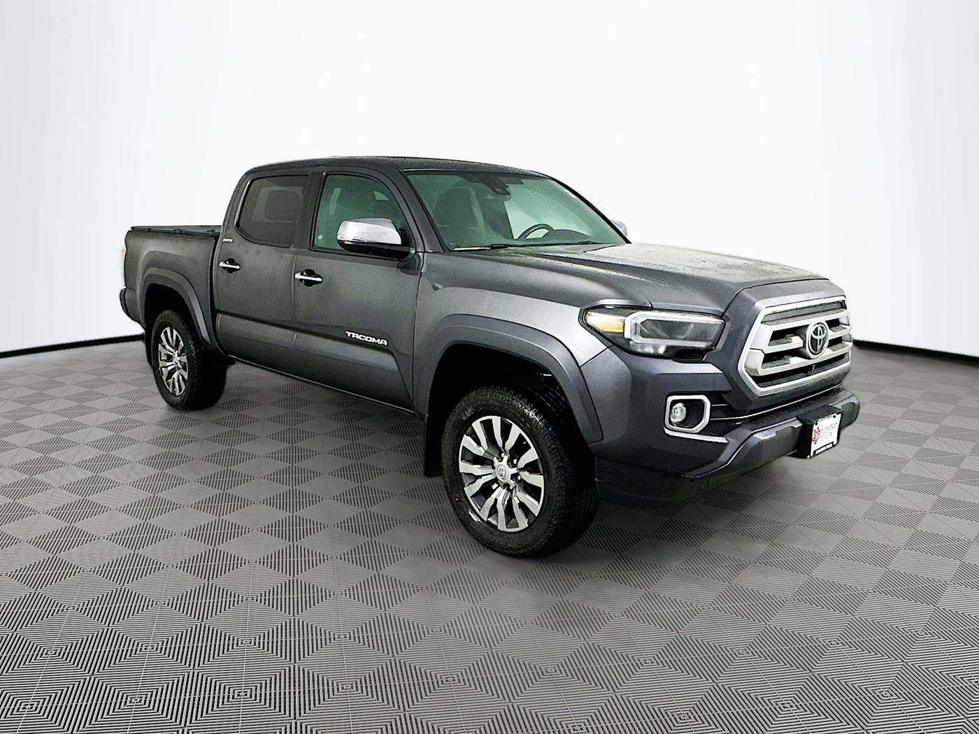 2020 Toyota Tacoma Limited — Pickup Truck — 92,154 mi — Maplewood, MN