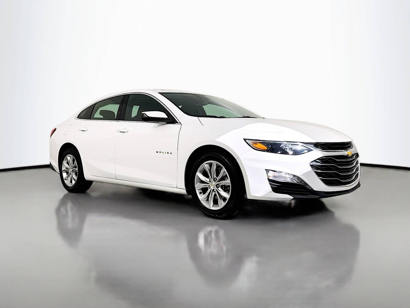 2024 Chevrolet Malibu LT — Sedan — 34,680 mi — Maplewood, MN
