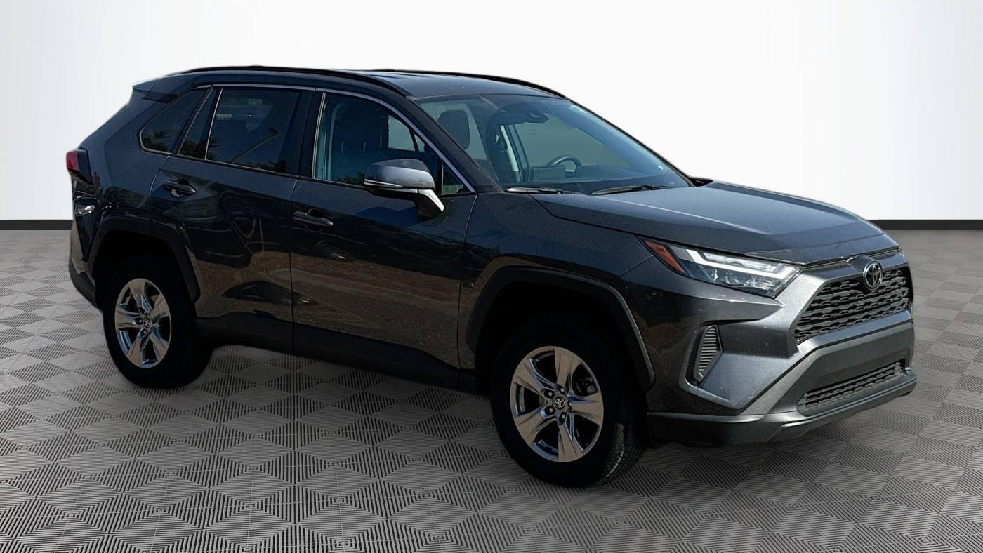 2023 Toyota RAV4 XLE — SUV — 29,295 mi — Maplewood, MN