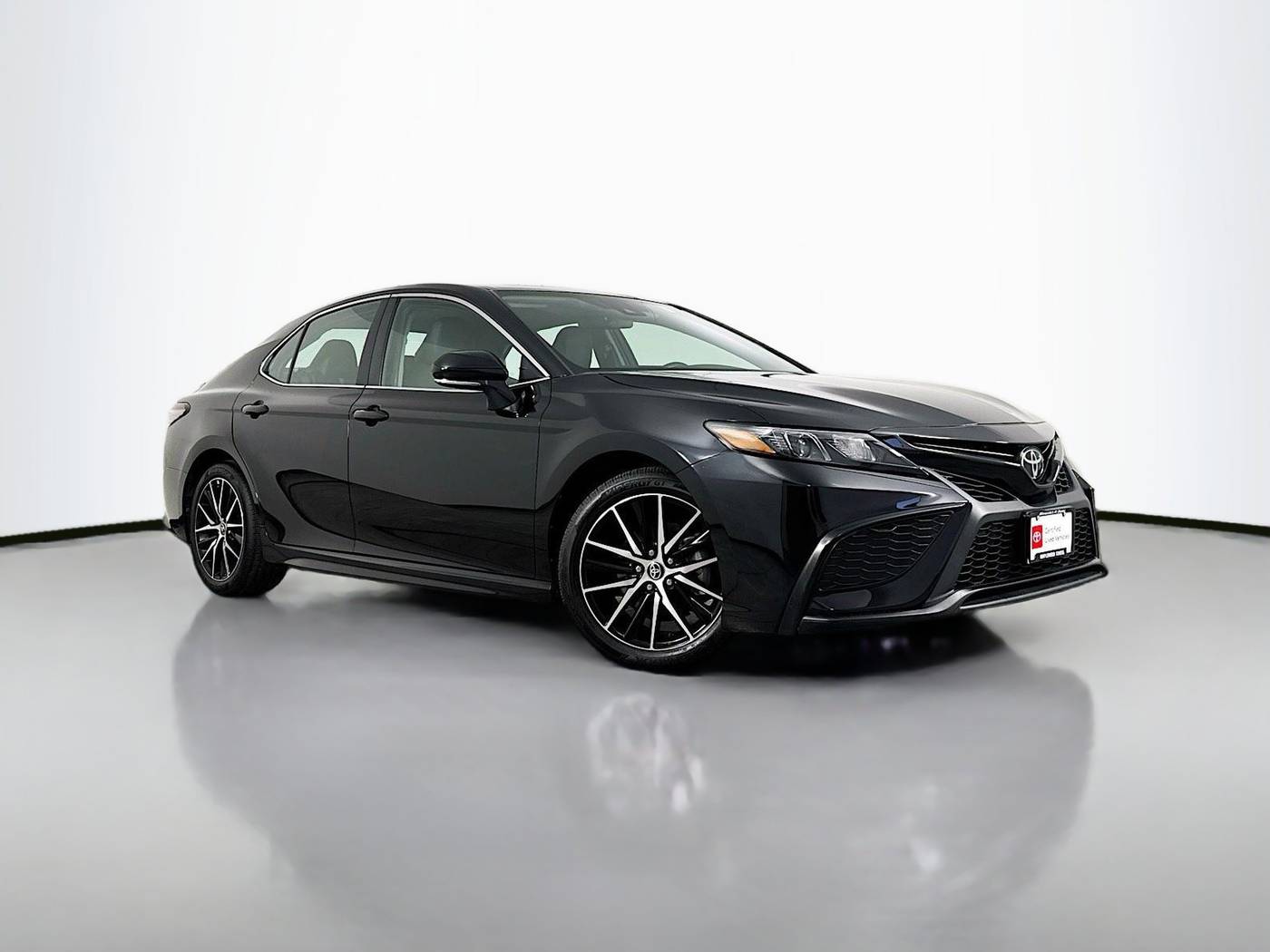 2024 Toyota Camry SE — Sedan — 12,908 mi — Maplewood, MN