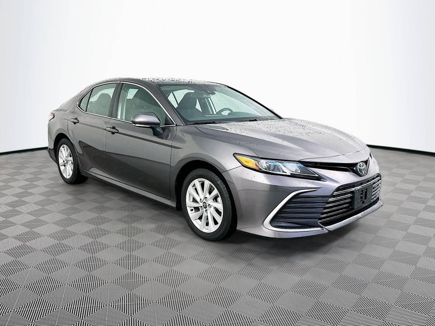 2022 Toyota Camry LE — Sedan — 34,217 mi — Maplewood, MN
