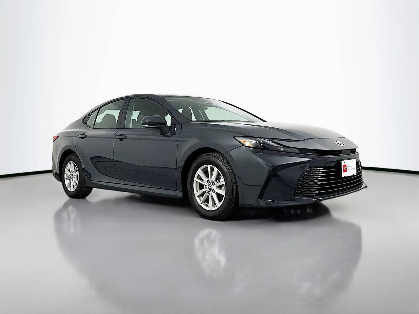 2025 Toyota Camry Hybrid LE — Sedan — 11,412 mi — Maplewood, MN
