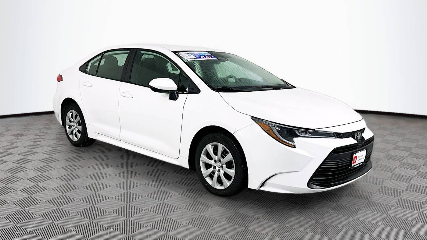 2024 Toyota Corolla LE — Sedan — 37,729 mi — Maplewood, MN