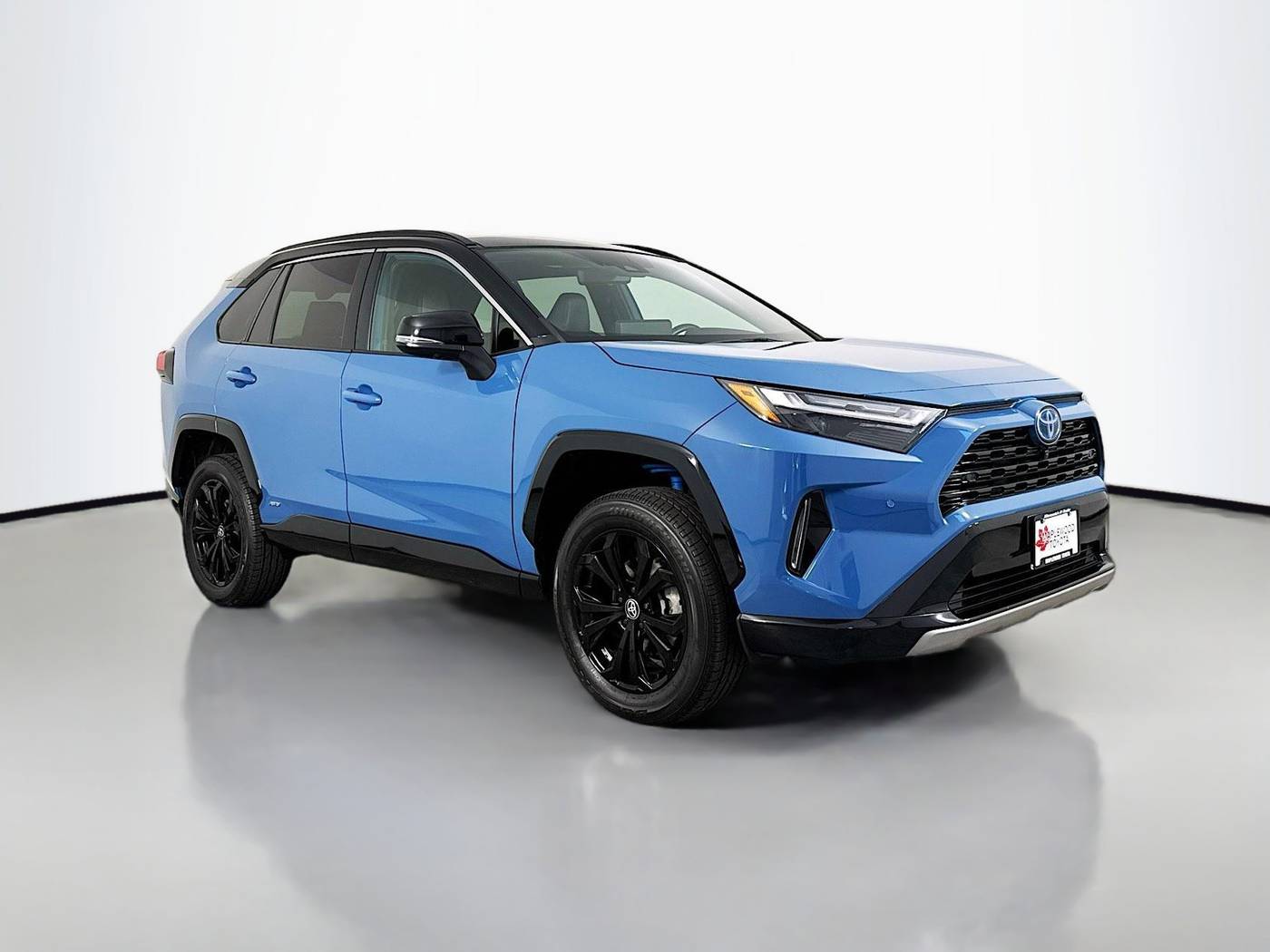 2024 Toyota RAV4 Hybrid XSE — SUV — 31,681 mi — Maplewood, MN
