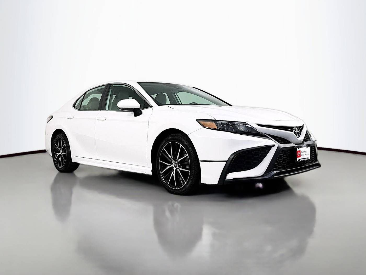 2021 Toyota Camry SE — Sedan — 48,349 mi — Maplewood, MN