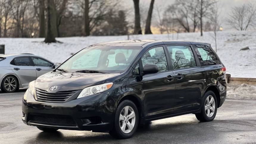 2014 Toyota Sienna L — Minivan — 147,410 mi — Ridgewood, NY
