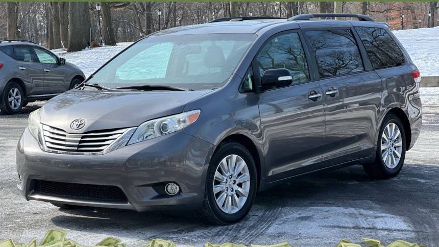 2014 Toyota Sienna Limited — Minivan — 147,600 mi — Ridgewood, NY