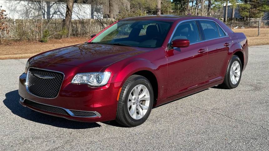 2021 Chrysler 300 Touring — Sedan — 13,781 mi — Smithfield, NC